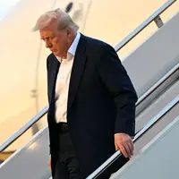 امیر قطر به استقبال ترامپ آمد