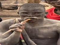  استفاده از چوب به عنوان مسواک!