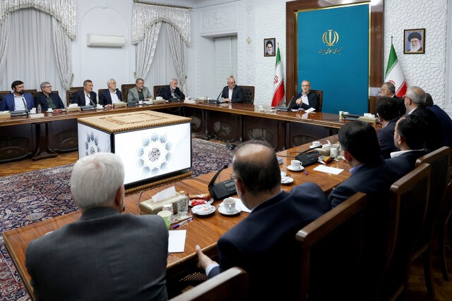 اظهارات پزشکیان درخصوص حل ناترازیها؛ مردم زمان و شدت برودت را در استفاده از وسایل سرمایشی اندکی کاهش دهند