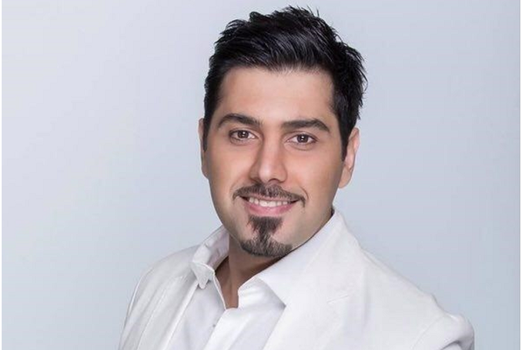 ترانه «صحنه» را با صدای احسان خواجه امیری بشنوید