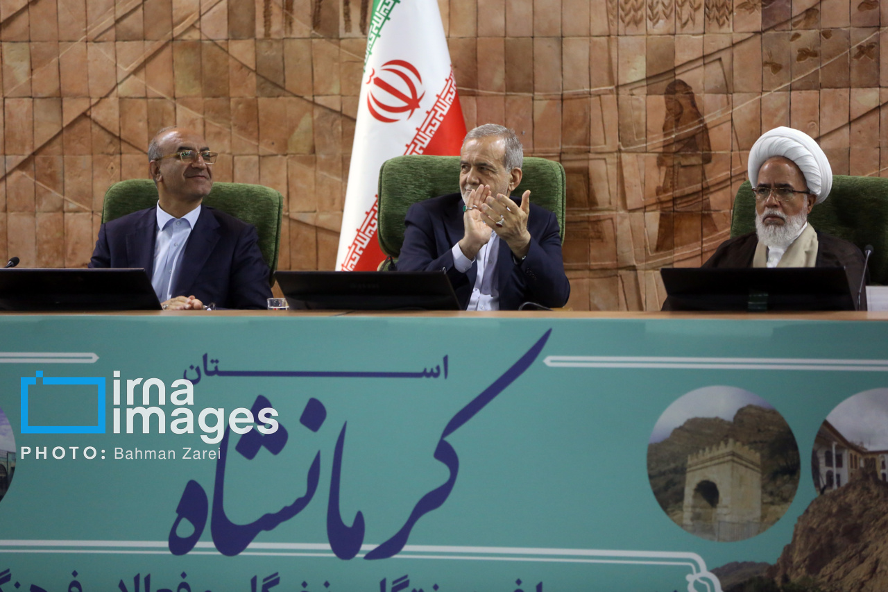 عکس/ سفر رئیس جمهور به استان کرمانشاه