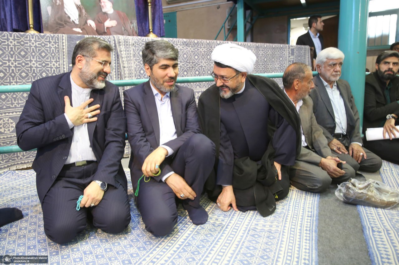 عکس/ همایش "عهد خدمت" در حسینیه جماران