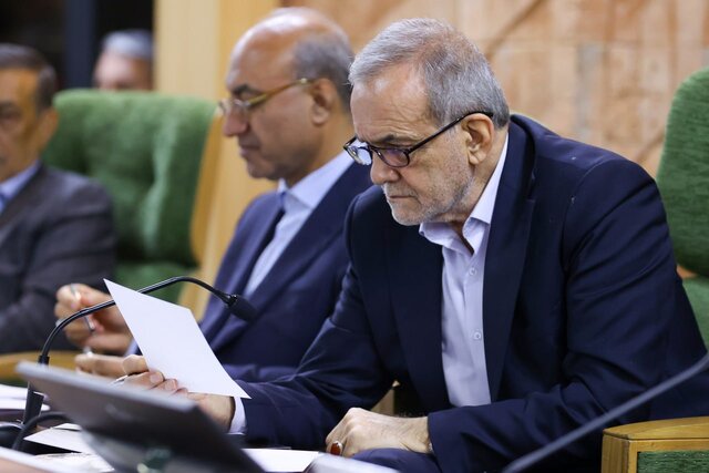 افتتاح 4 پروژه مهم صنعتی، زیربنایی و کشاورزی در استان کرمانشاه با حضور رئیس‌جمهور