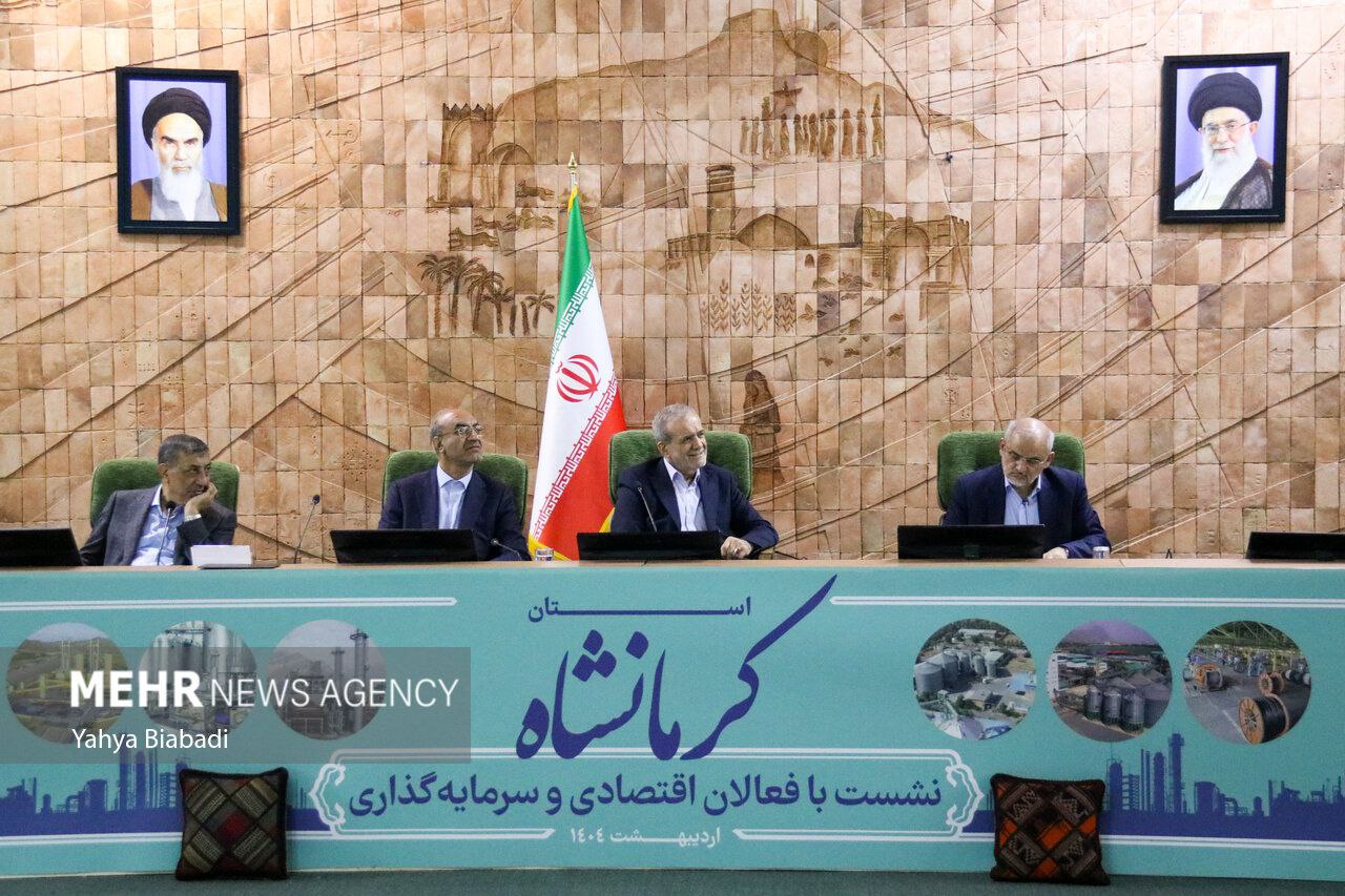 عکس/ روز دوم سفر رئیس‌جمهور به کرمانشاه