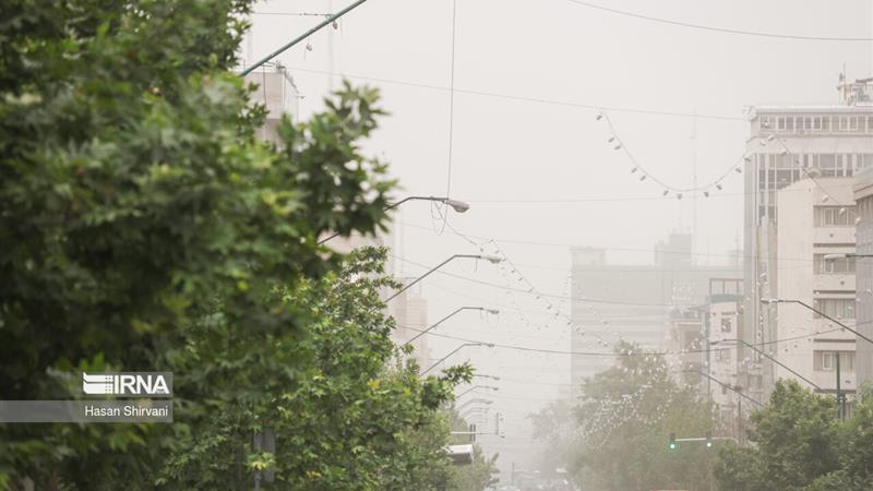 طوفان و گردوخاک قم را درنوردید