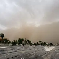 عکس/ بهشت زهرا، چند ثانیه قبل از طوفان امروز