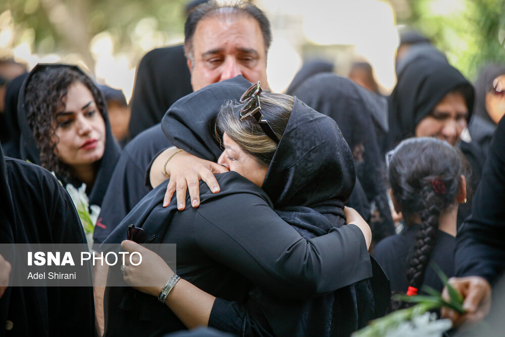 مراسم تشییع «حسن جویره» بازیگر پیشکسوت سینما و تئاتر در اصفهان