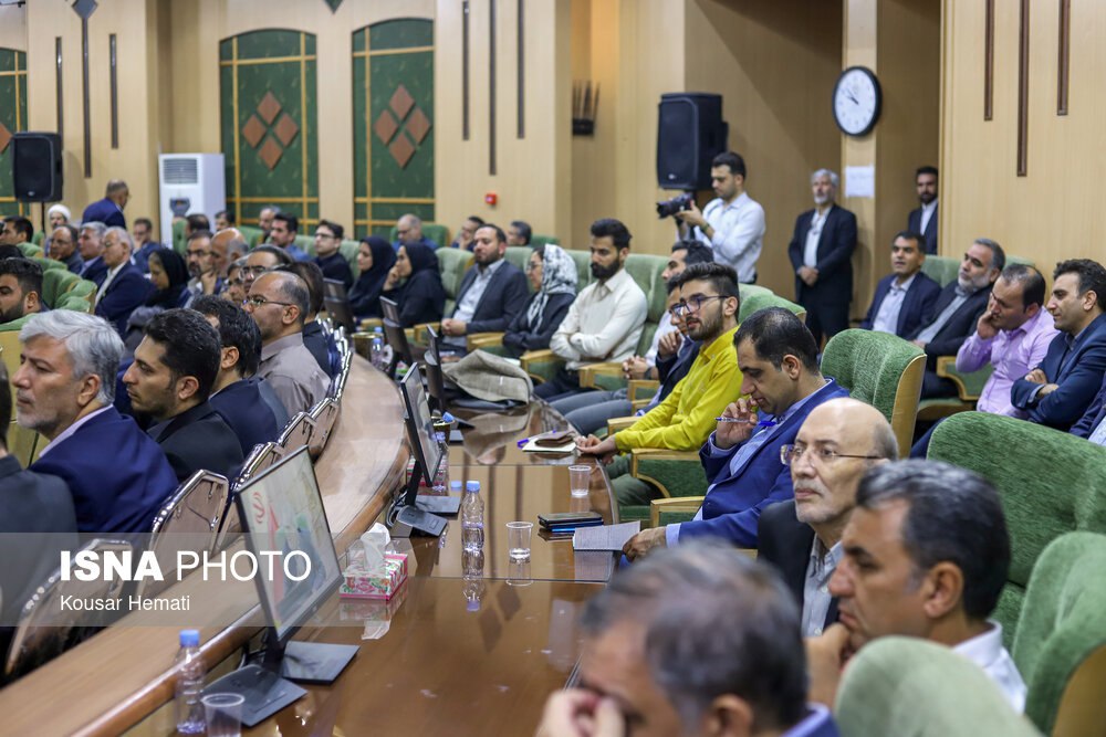 نشست رئیس جمهور با نخبگان، فرهیختگان و فعالان فرهنگی کرمانشاه