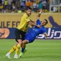 استقلال تاج و تخت را به پرسپولیس و سپاهان داد