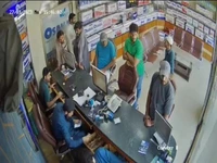  این سرقت مسلحانه در کراچی پاکستان را از دست ندهید!