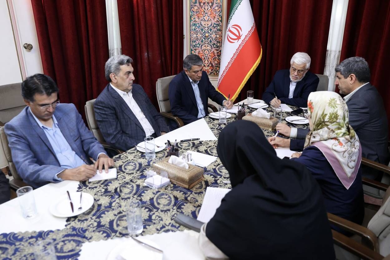 عارف: رای مجمع تشخیص مصلحت در مورد پالرمو «پیام سیاسی» دارد