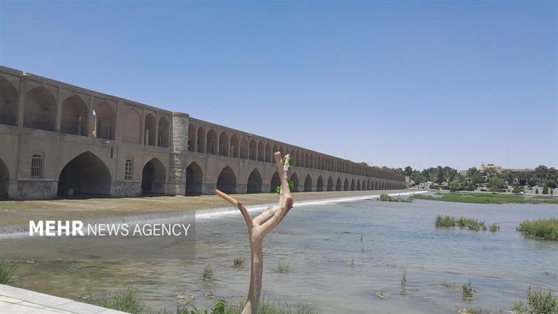 کیفیت هوای اصفهان قابل قبول است