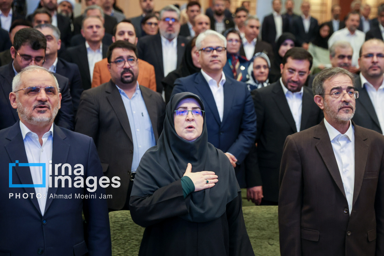 عکس/ همایش روز جهانی ارتباطات باحضور رئیس جمهور