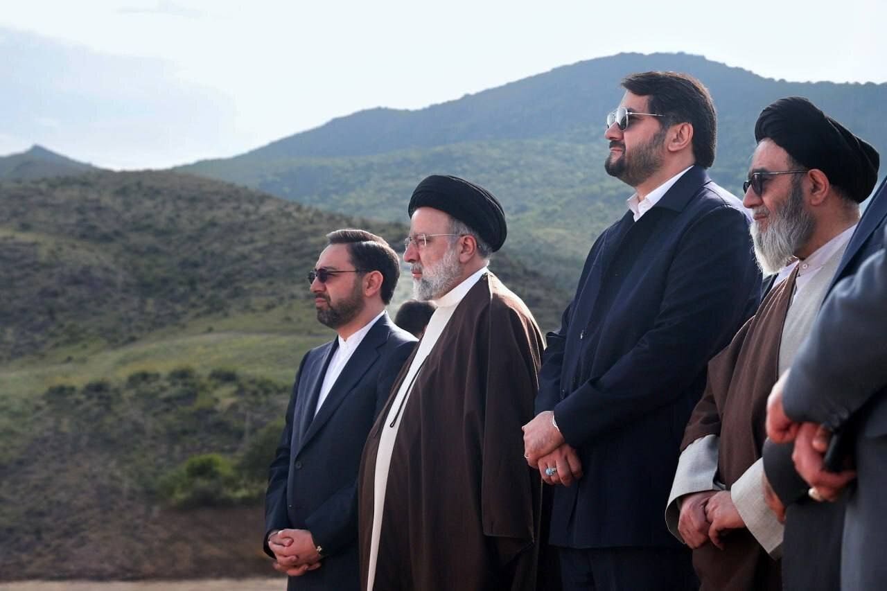 بذرپاش: قطعاتی از پیکر شهید رئیسی و شهید امیرعبدالهیان در محل حادثه مانده است