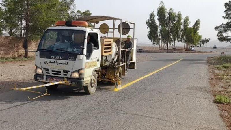 عملیات راهداری در ۴۰ کیلومتر محورهای روستایی ایوانکی انجام شد