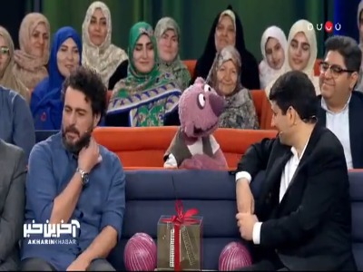 به تله افتادن وزیر ارتباطات با یک سوال احساسی جناب خان
