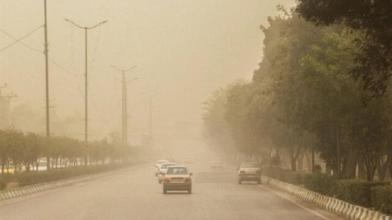 گردوخاک در البرز می‌ماند