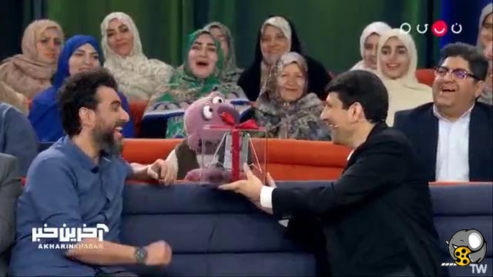 ماهواره هدیه وزیر ارتباطات به جناب خان