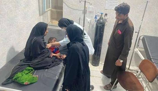 کودک 15 ماهه دچار مسمومیت با بنزین از مرگ نجات یافت