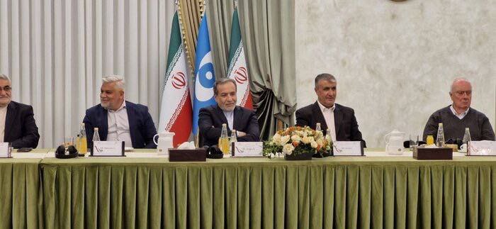 عراقچی: ایران نمیتواند در مورد حق مسلم و قانونی برای برخورداری از انرژی هستهای صلحآمیز مصالحه کند