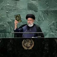 روایت معاون تشریفات دفتر شهید رئیسی از بالابردن قرآن توسط رئیس جمهورِ شهید در نیویورک