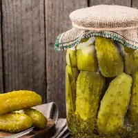 فوت کوزه‌گری ترد و لذیذ شدن خیارشور خانگی