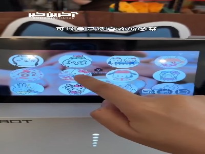 آرت زدنِ چهره کارتونی روی قهوه در ژاپن!