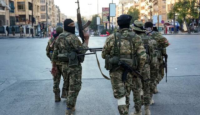 حمله به مخفیگاههای داعش در حلب؛ یک انتحاری خود را منفجر کرد