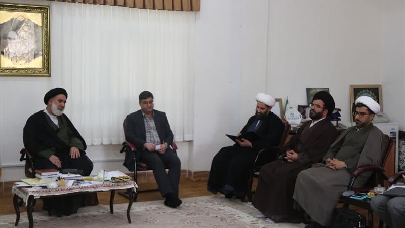 امام جمعه شهرکرد: توسعه فعالیتهای قرآنی در استان با محوریت نسل جوان باشد