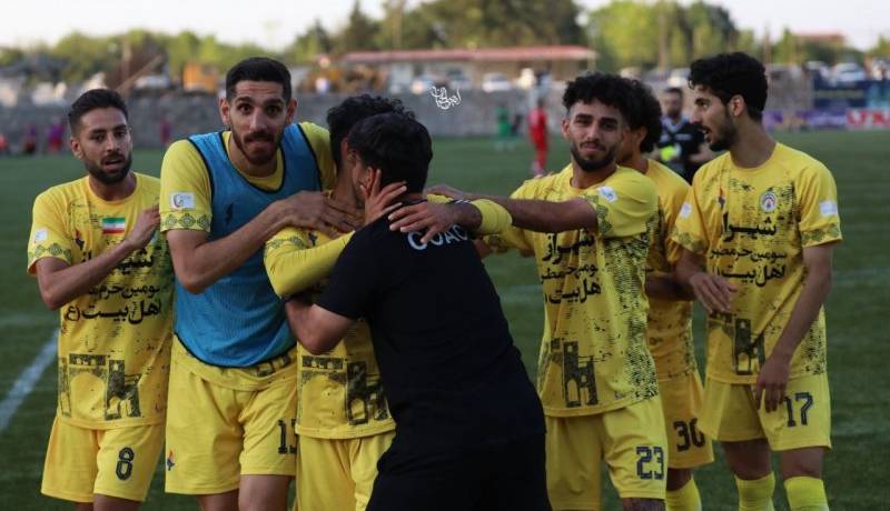 تونل نارنجی به افتخار قهرمان لیگ یک