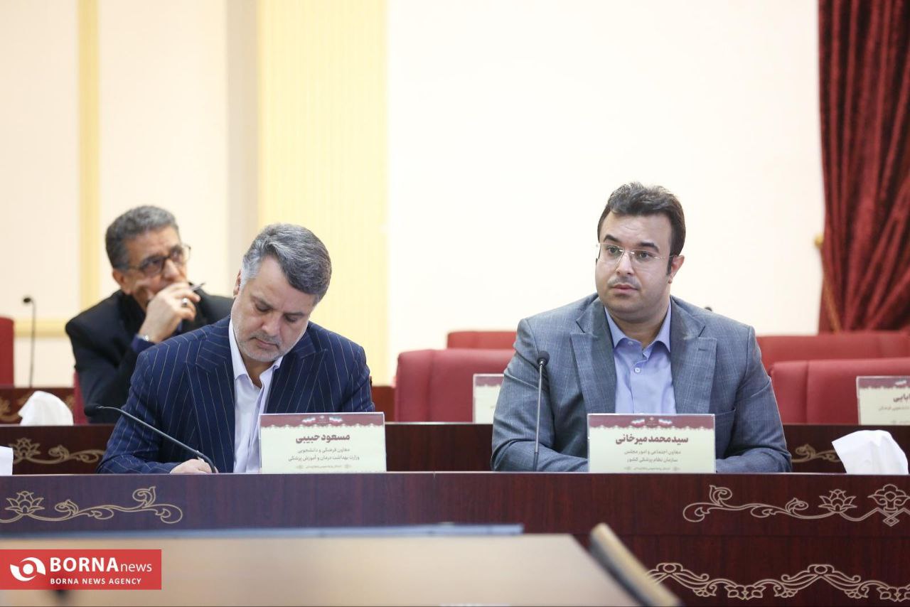 نشست مشترک وزیر بهداشت، وزیر ورزش و جوانان و رییس سازمان نظام پزشکی 