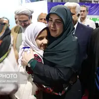 بازدید سخنگوی دولت از نمایشگاه گردشگری و صنایع دستی 