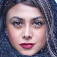 چهره ها/ آزاده صمدی با یک استایل خاص آفتابی شد