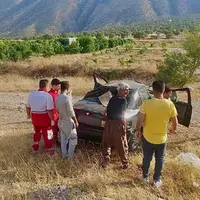 واژگونی سمند در جاده قائمیه - شیراز با 3 مصدوم