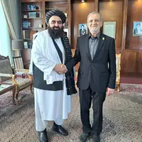 عکس/ دیدار وزیر خارجه طالبان با پزشکیان