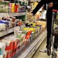 دلار ۲۳ هزار تومان ارزان شد؛ چرا کالاها گران ماندند؟