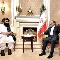 سرپرست وزارت خارجه افغانستان با عراقچی دیدار کرد