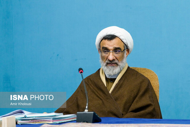 زنان «خشن و  سیگاری» سریال‌های خانگی نمی‌توانند مروج فرزندآوری باشند