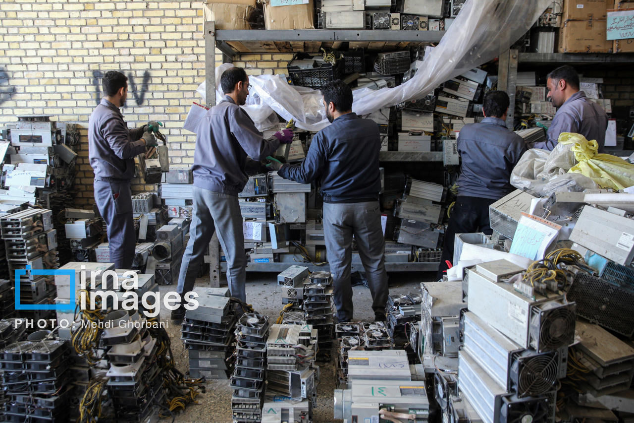 کشف ۶۷ دستگاه ماینر غیرمجاز در اهواز و شهرستانهای تابعه