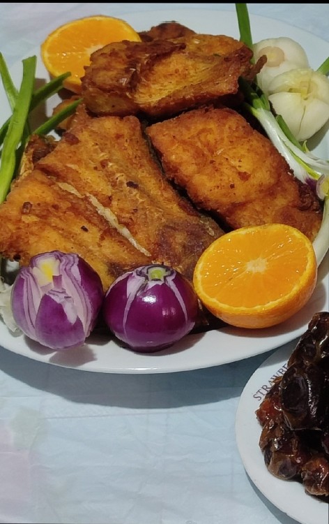 از شما/تایم ناهار،ماهی سرخ شده ،نوش نگاهتون😋