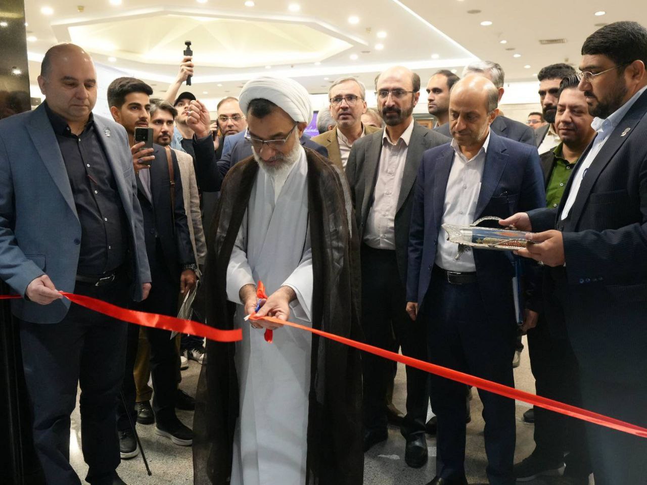 آئین افتتاح نمایشگاه توانمندی های دانش بنیان در حوزه هوش مصنوعی