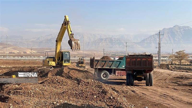 حل مشکل زمین متقاضیان مسکن اسلامآبادغرب با دستور وزیر راه و شهرسازی