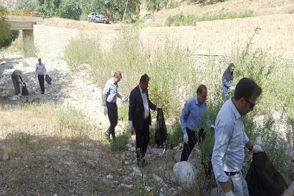 جمعآوری ۵۰۰ کیلو زباله از رودخانه بشار یاسوج