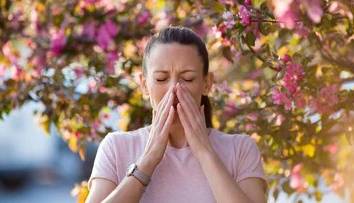 گرفتگی بینی در فصل بهار؛ چطور راحت نفس بکشیم؟