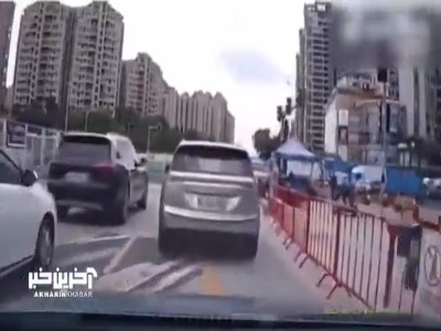 سقوط عجیب جرثقیل در وسط خیابان