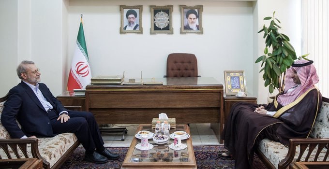 دیدار لاریجانی با مشاور وزیر خارجه عربستان سعودی