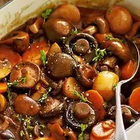 اگر دلت یک غذای جدید میخواد، خورشت قارچ رو امتحان کن