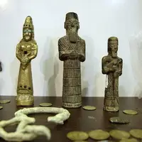 ۷۰ قطعه اشیا تاریخی با قدمت ۳۰ هزار ساله در آمل رونمایی شد