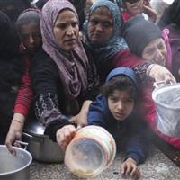 رسانه صهیونیستی: ارسال کمک‌ها به غزه «موقتی» است