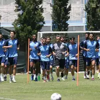 ادامه تمرینات اختصاصی دو بازیکن استقلال